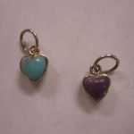 NA Small Charms Charms – Heart w/stone